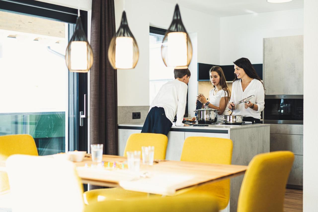 Austria Aparthotel Фис Экстерьер фото