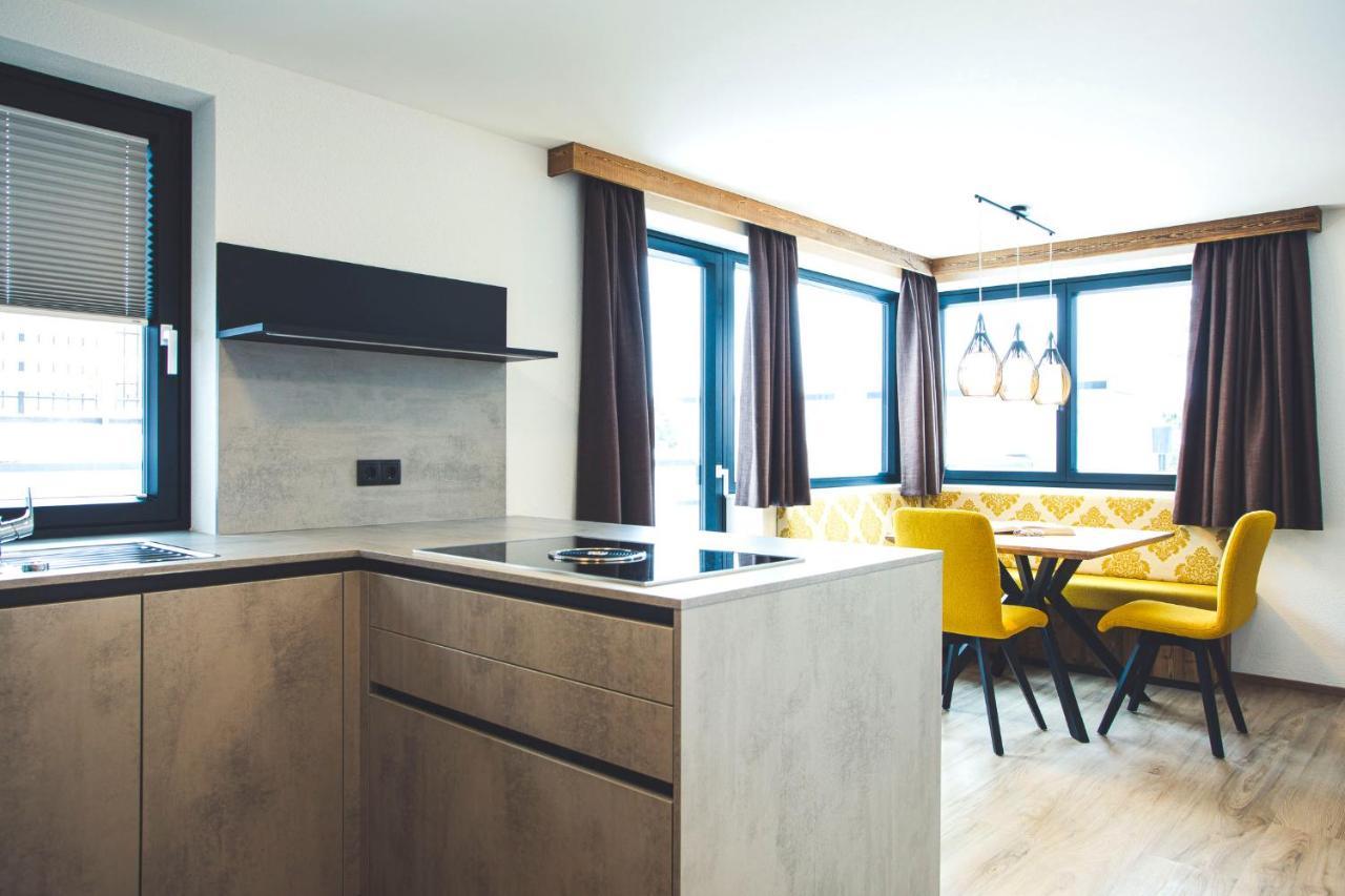 Austria Aparthotel Фис Экстерьер фото