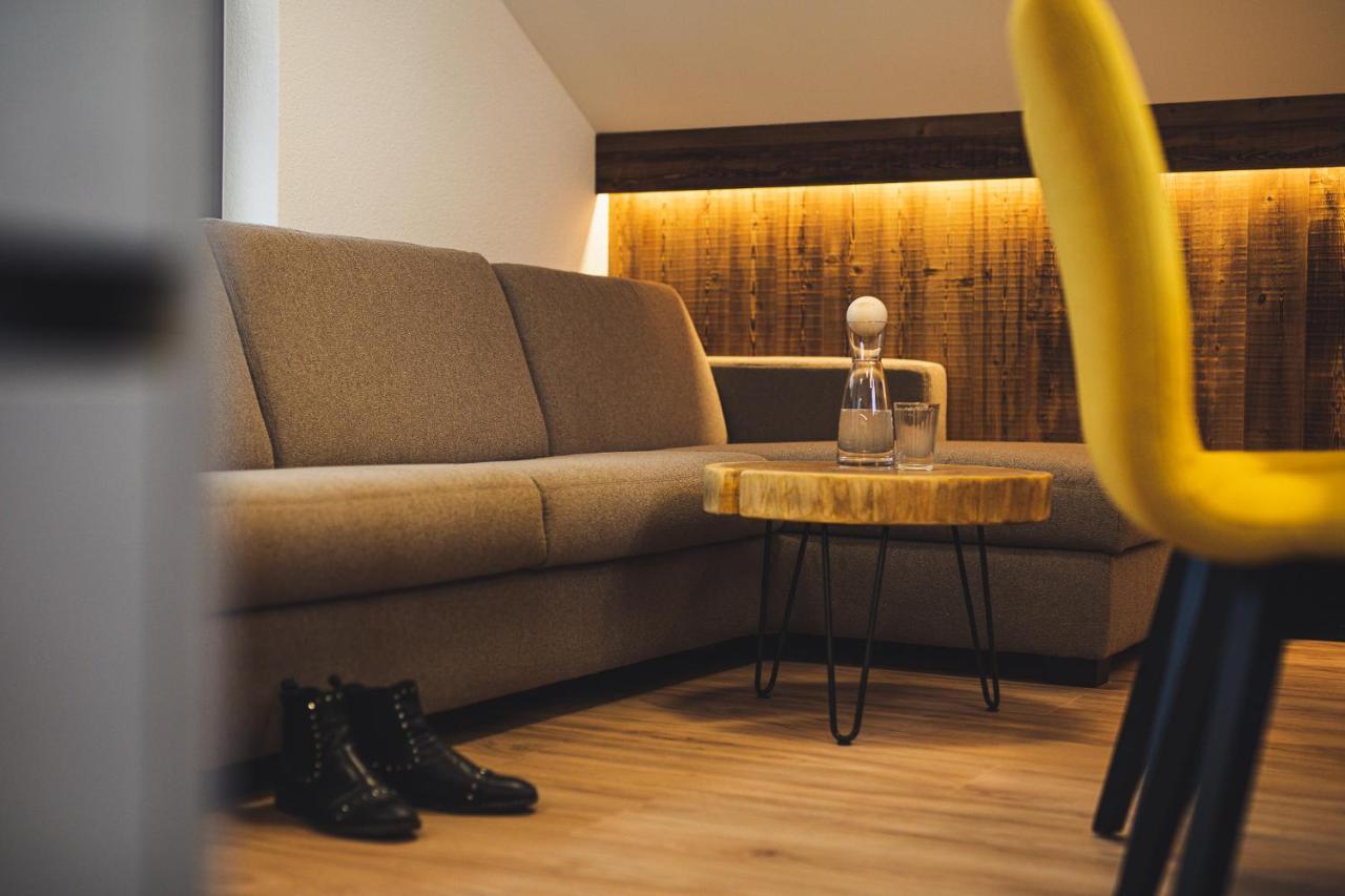 Austria Aparthotel Фис Экстерьер фото