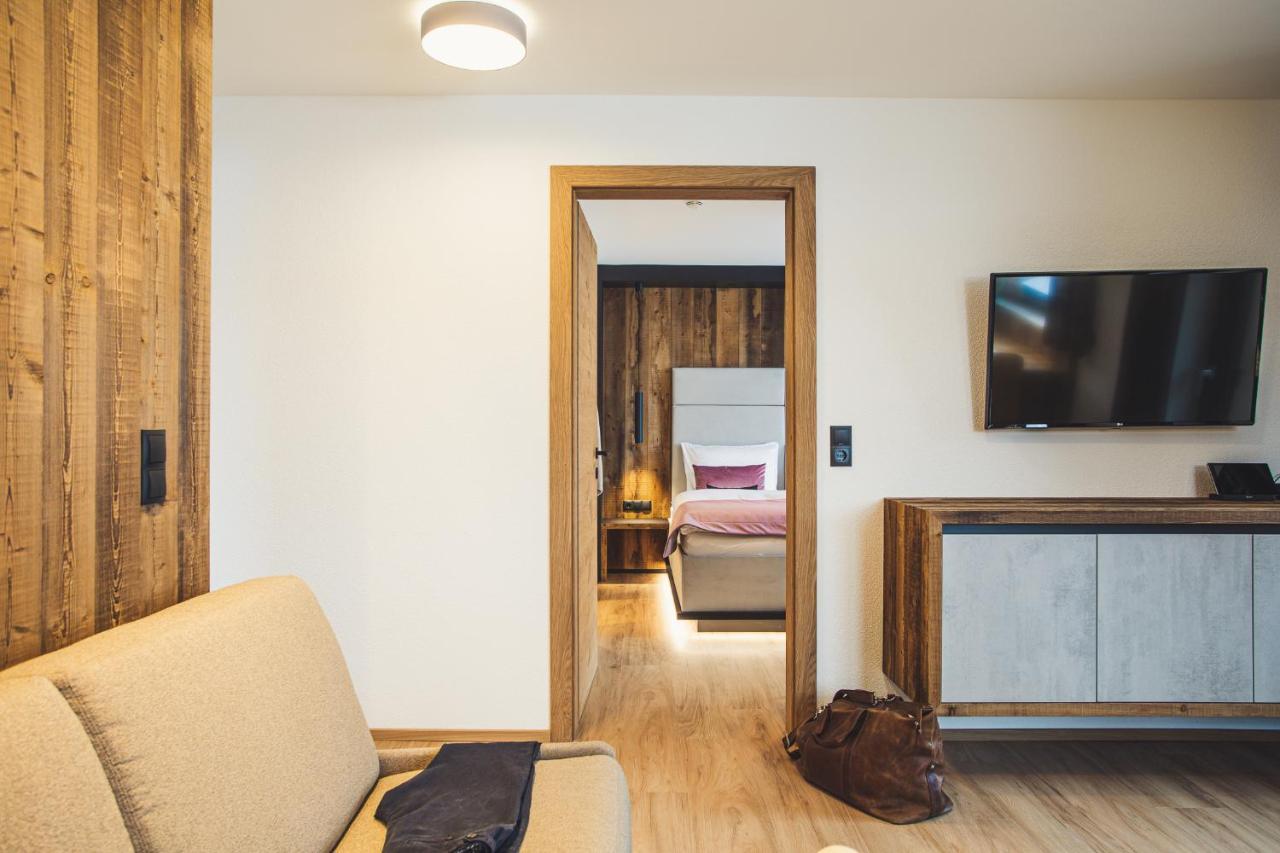 Austria Aparthotel Фис Экстерьер фото